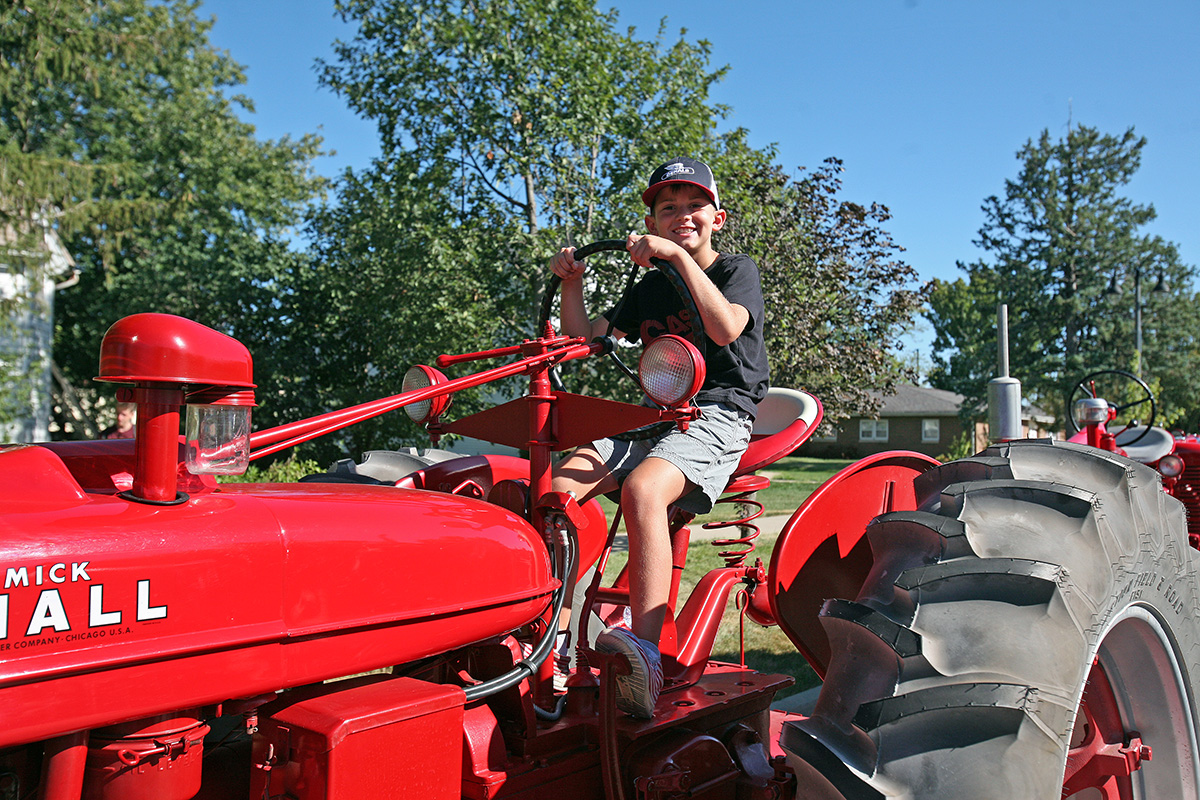 AFC Red Tractor Pencil Bag – American Farm Company