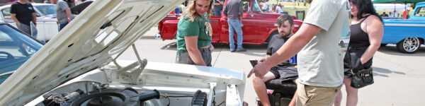 Grinnell Car Show – 8444