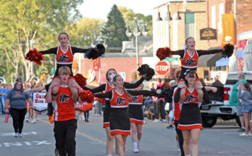 Grinnell CSD Homecoming Pictures 2023 captured by J. o. Parker, professional photographer.