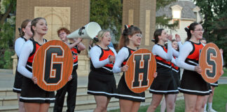 Grinnell Chamber Of Commerce Homecoming Parade Pictures and Guest Editorial