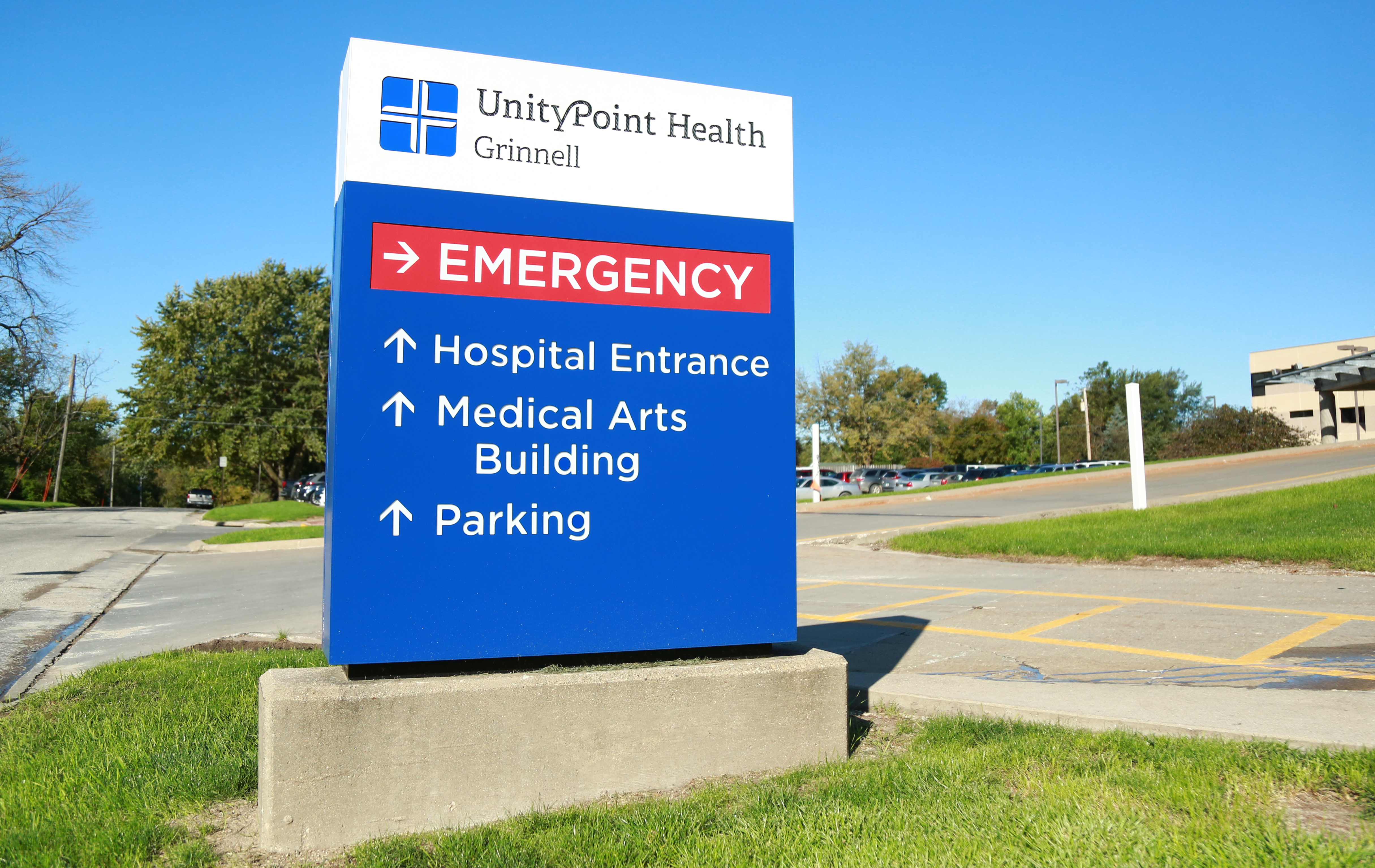 UnityPoint Health – Grinnell Exterior_740