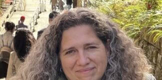 The Bucket Course on April 17, entitled “Graphic Storytelling: Medical Comics and the Patient Experience” featuring Professor Maria Tapias